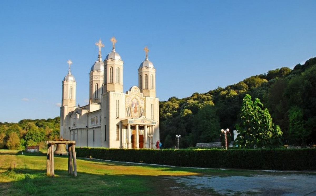 Excursie religioasă la Mănăstirea Sfântului Apostol Andrei – pelerinaj Royal Trip